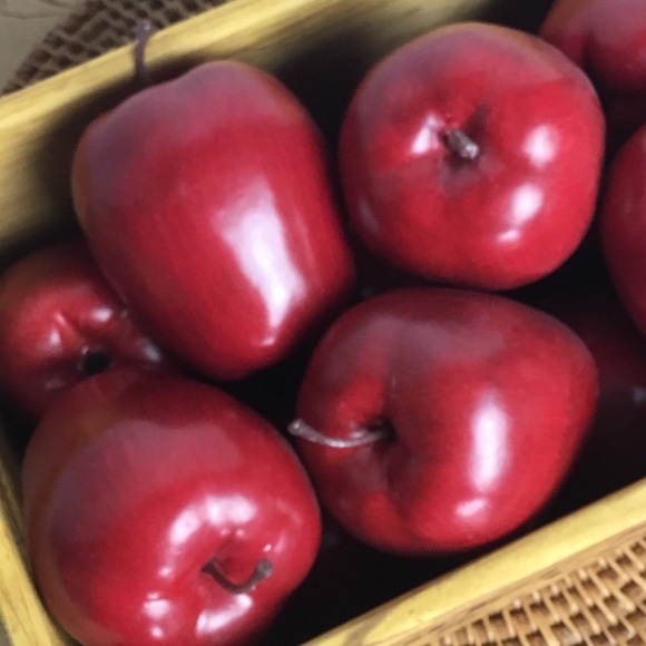 Vintage Life Size Realistic Artificial Fake Plastic 12 Red Delicious Apples Wood - Picture 2 of 8